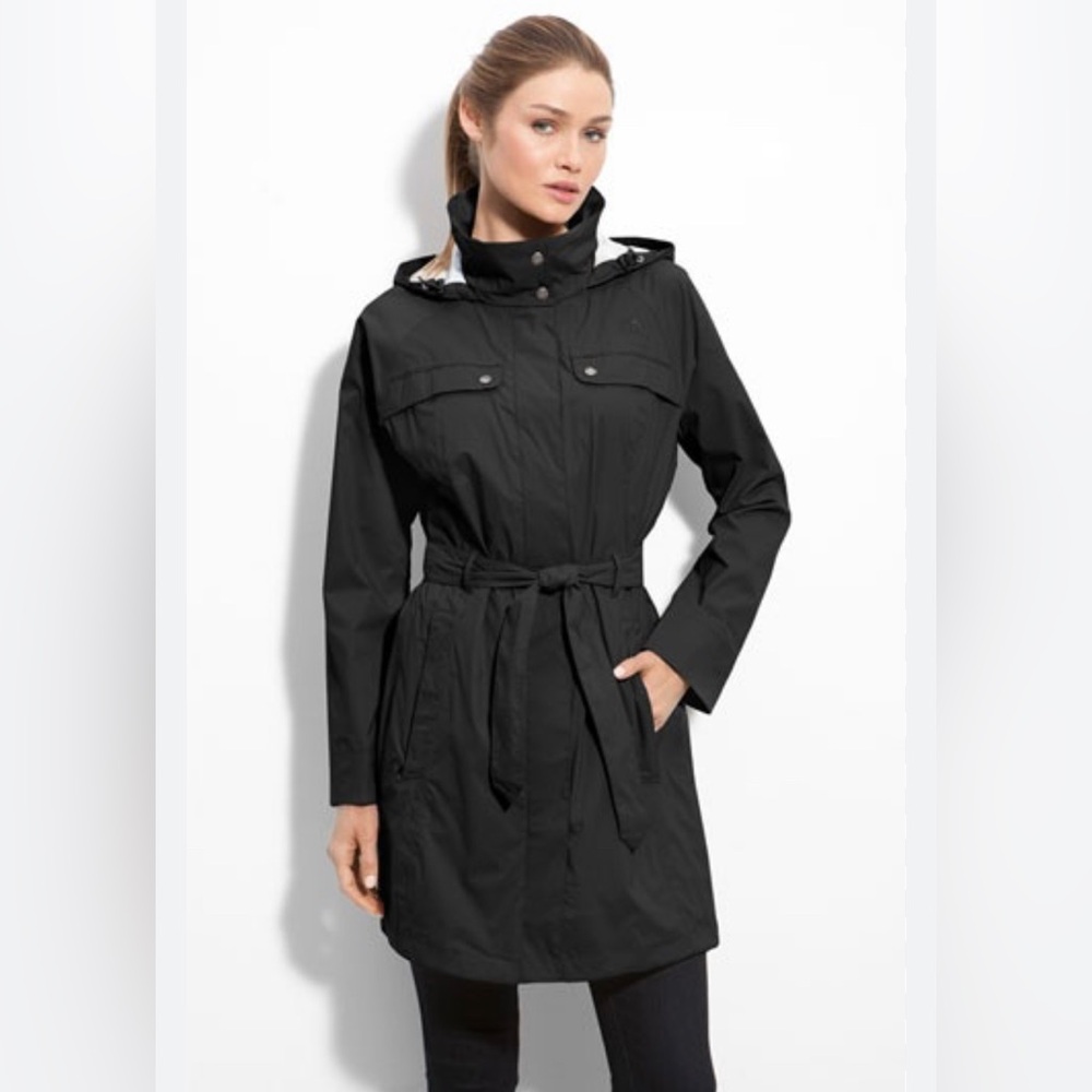 The North Face Black Waterproof  Raincoat/Jacket New  Size XS